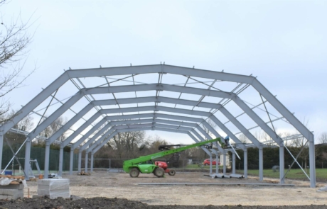 Construction d'une halle associative et sportive à Ste Thorette